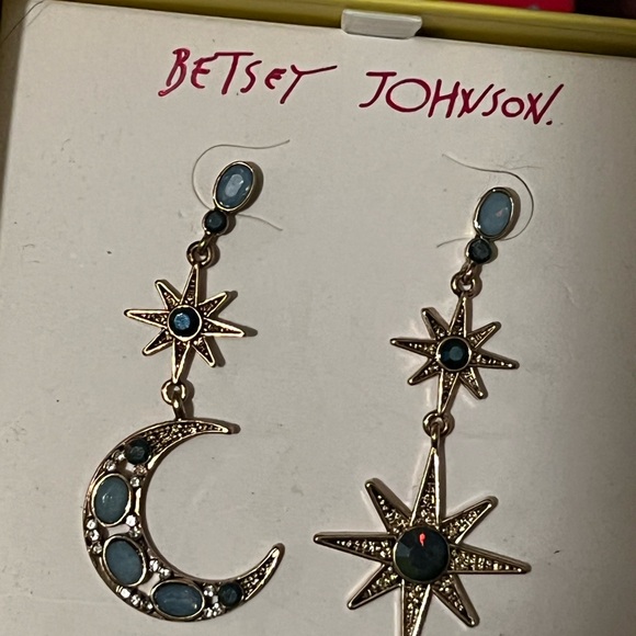 Betsey Johnson celestial mismatch earrings - Picture 2 of 3